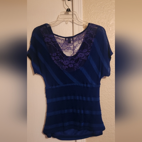 IZ Byer blouse - Picture 4 of 4